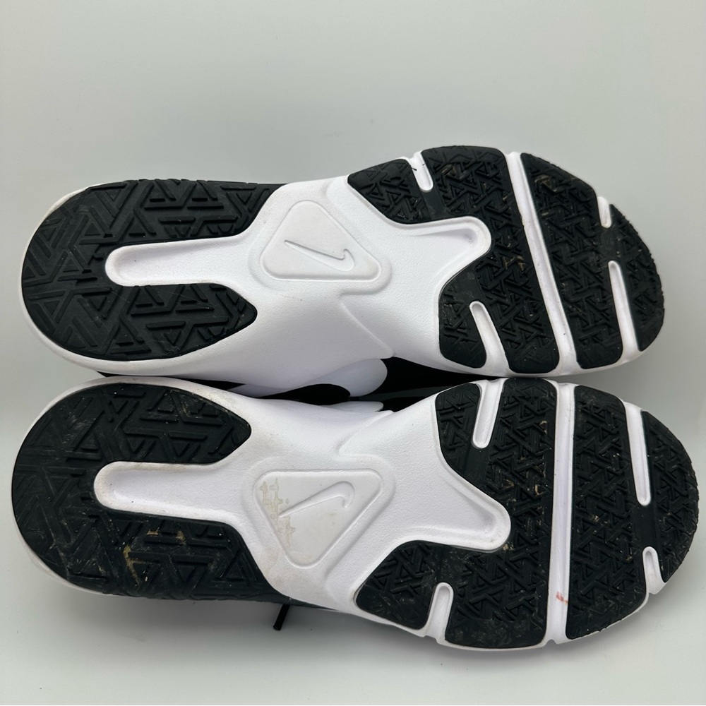 Nike Legend Essential 2 Black White Athletic Gym Sneakers CQ9356-001 Men's 11 - Picture 8 of 9